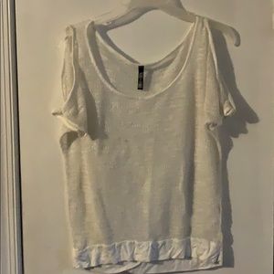 T-shirt sweater